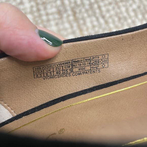 Vionic Josie Black Suede Kitten Heels SZ 8.5 Classic Low Pumps Office Work EUC - Picture 3 of 7